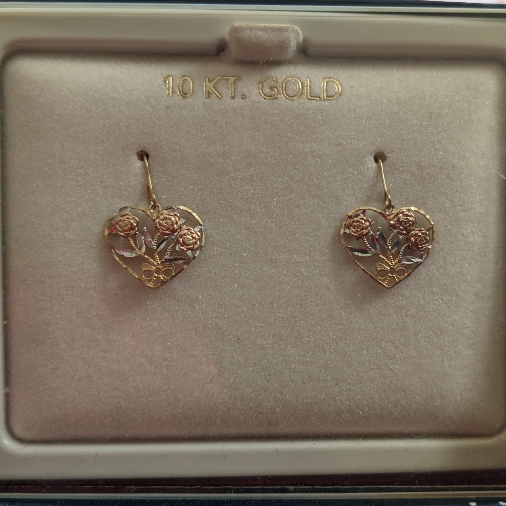 10kt tri-color gold heart bouquet earrings